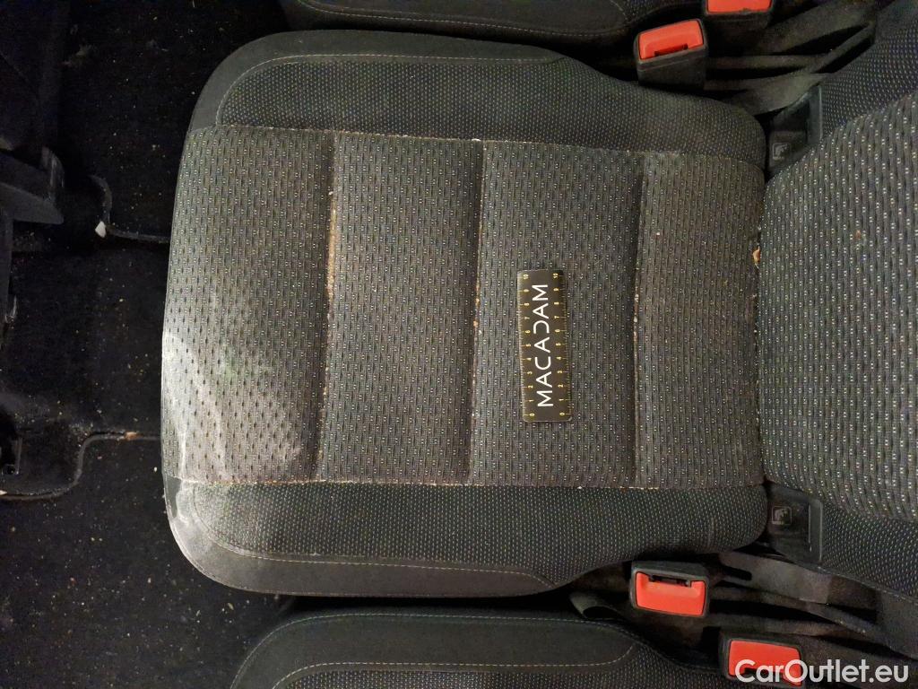  Volkswagen  Touran  Lounge Business BMT/Start-Stopp 2.0 TDI 150CV BVA7 E6d #13