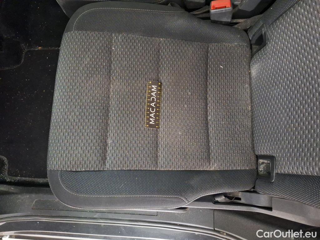  Volkswagen  Touran  Lounge Business BMT/Start-Stopp 2.0 TDI 150CV BVA7 E6d #12