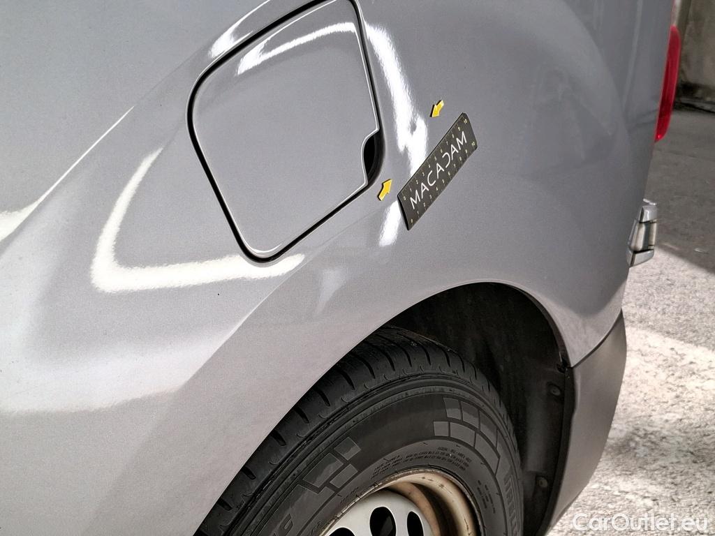  Peugeot  Expert PEUGEOT  / 2016 / 4P / Fourgon tôlé 1.5 BLUEHDI 120 S&S STANDARD Asphalt #11