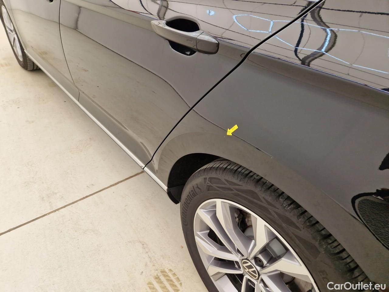  Volkswagen  Passat Highline 2.0 TDI DSG 150 CP #28