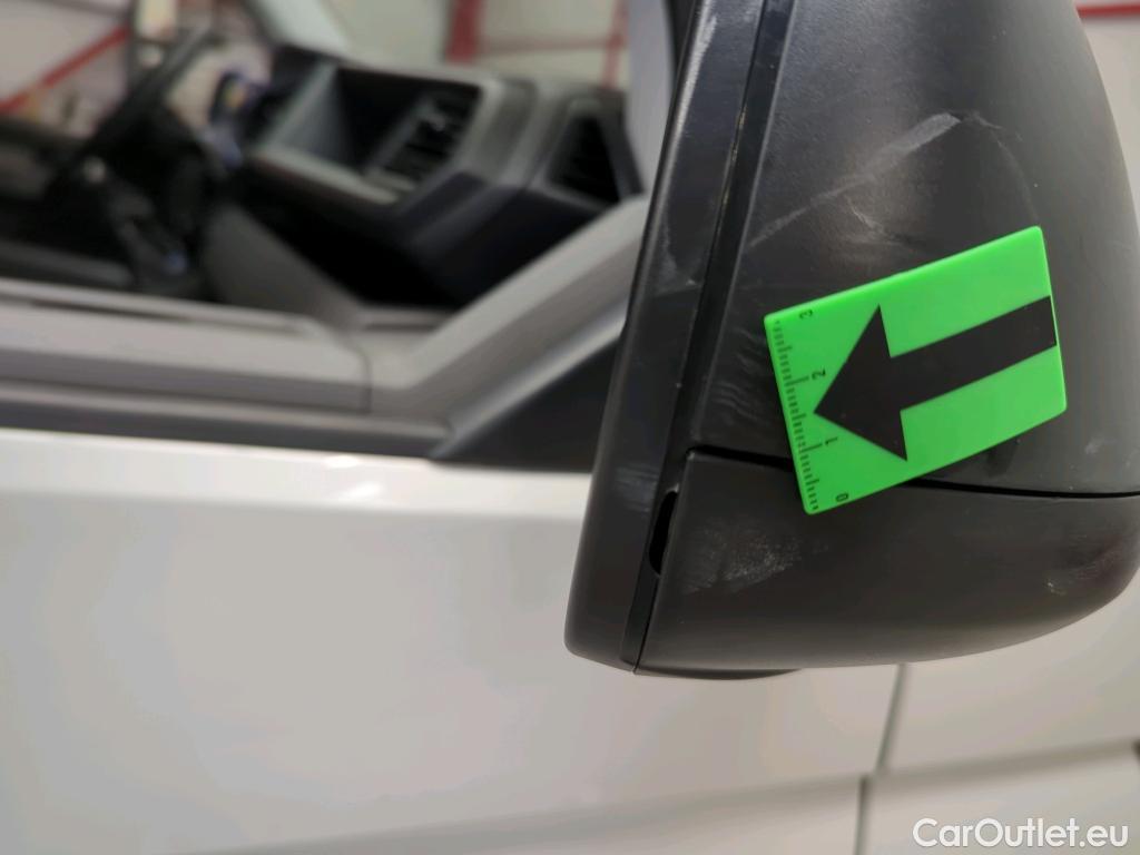  Volkswagen  Transporter KR 2.0 TDI 81KW #32