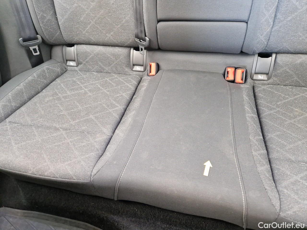  Volkswagen  Golf  2.0 TDI 116HP DSG Life Variant #53