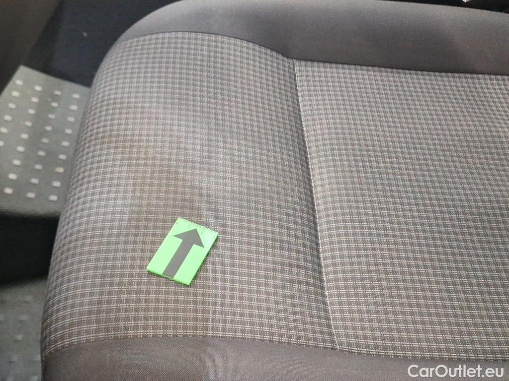  Volkswagen  Transporter KR 2.0 TDI 81KW #24