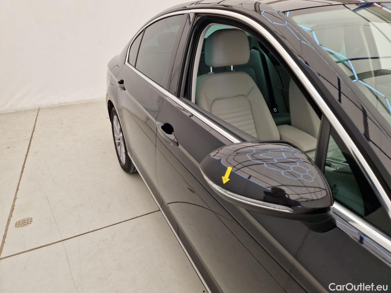  Volkswagen  Passat Highline 2.0 TDI DSG 150 CP #17