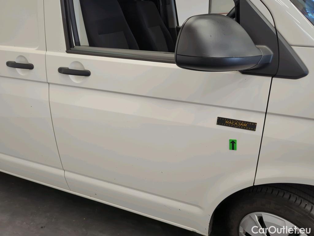  Volkswagen  Transporter KR 2.0 TDI 81KW #18