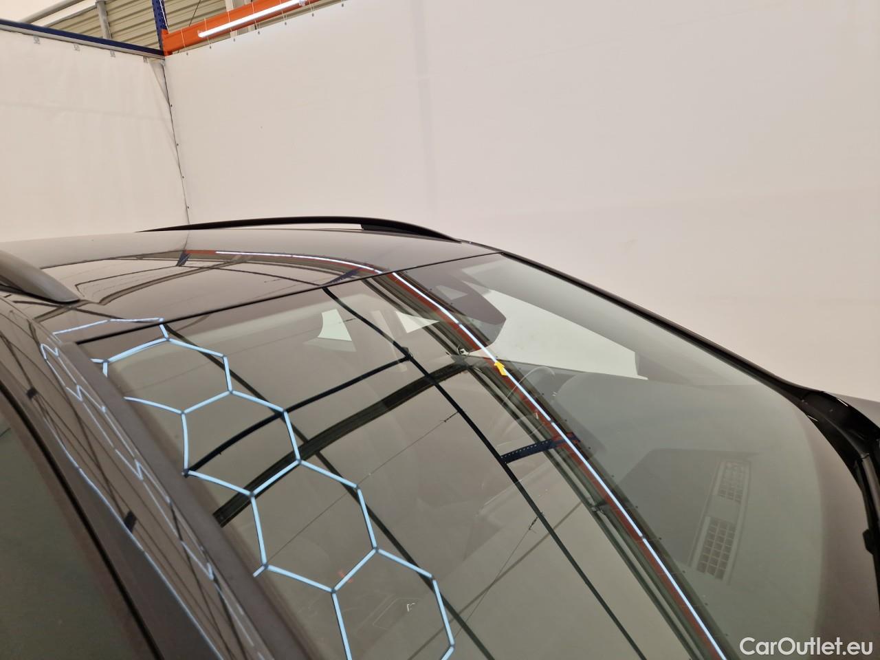  Volkswagen  Golf  2.0 TDI 116HP DSG Life Variant #17