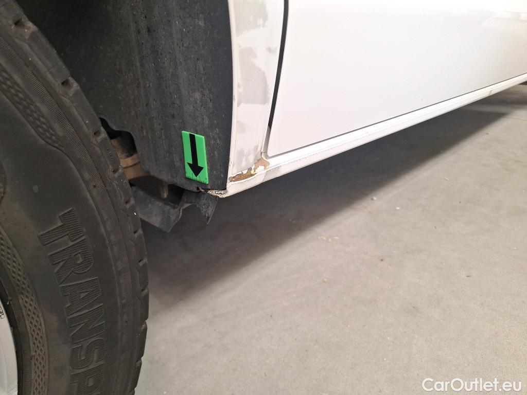  Volkswagen  Transporter KR 2.0 TDI 81KW #15