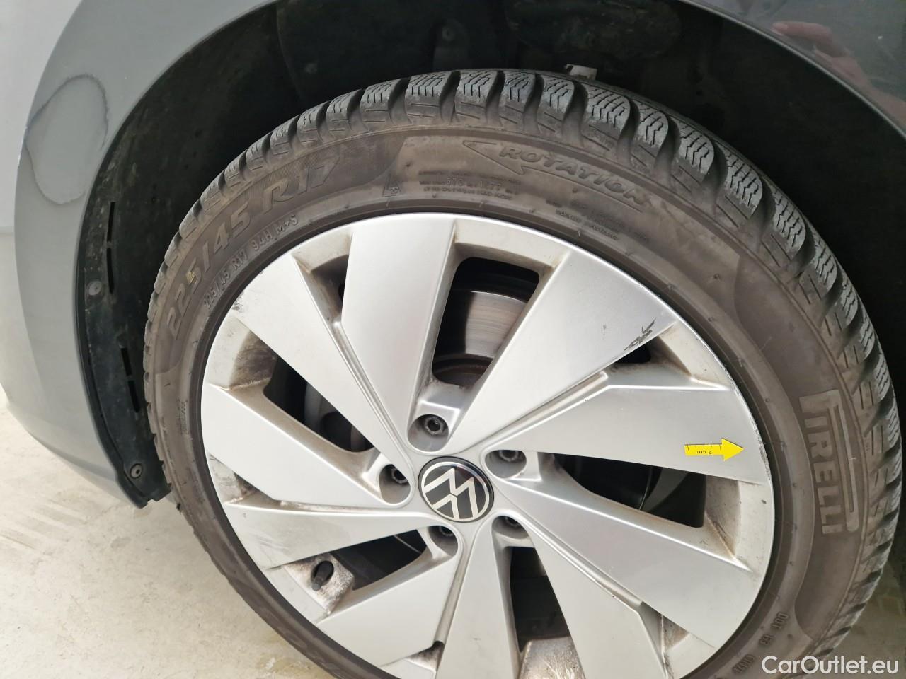  Volkswagen  Golf  2.0 TDI 150CP STYLE DSG #6