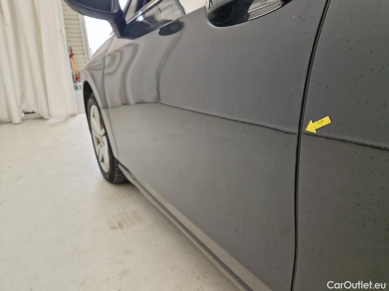  Volkswagen  Golf  2.0 TDI 116HP DSG Life Variant #1