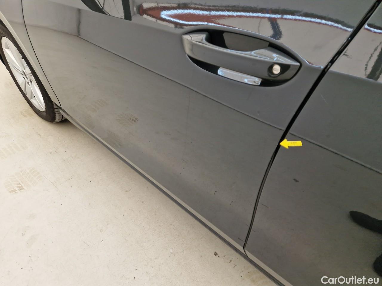  Volkswagen  Golf  2.0 TDI 116HP DSG Life Variant #1