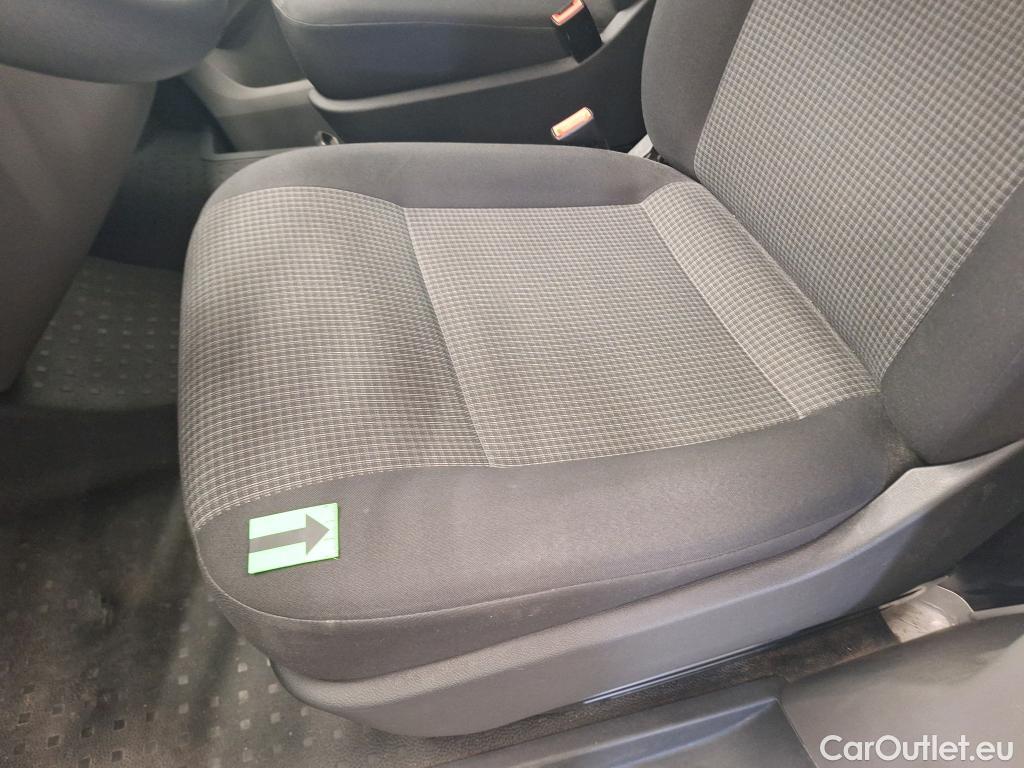  Volkswagen  Transporter KR 2.0 TDI 81KW #13