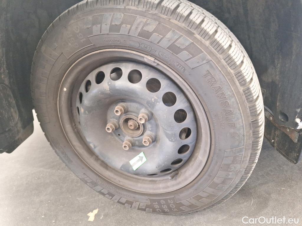  Volkswagen  Transporter KR 2.0 TDI 81KW #5
