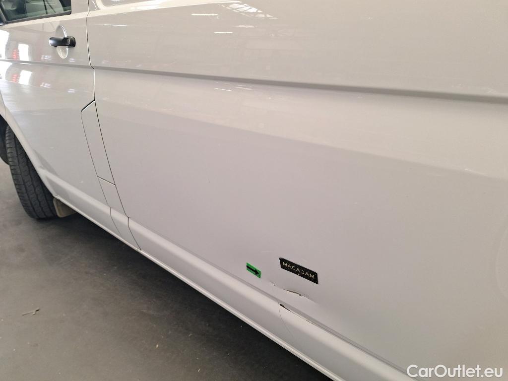  Volkswagen  Transporter KR 2.0 TDI 81KW #3