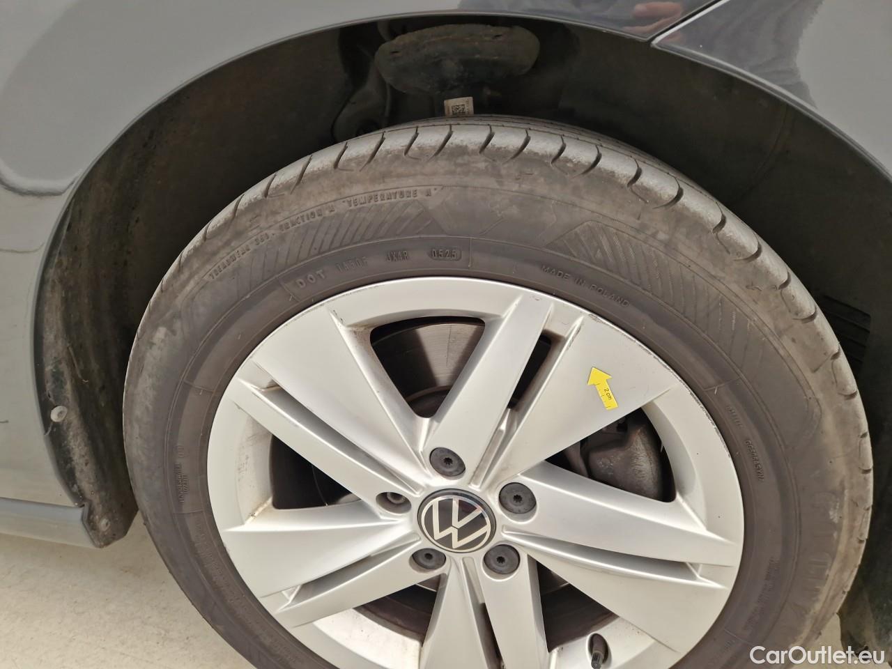  Volkswagen  Golf  2.0 TDI 116HP DSG Life Variant #21