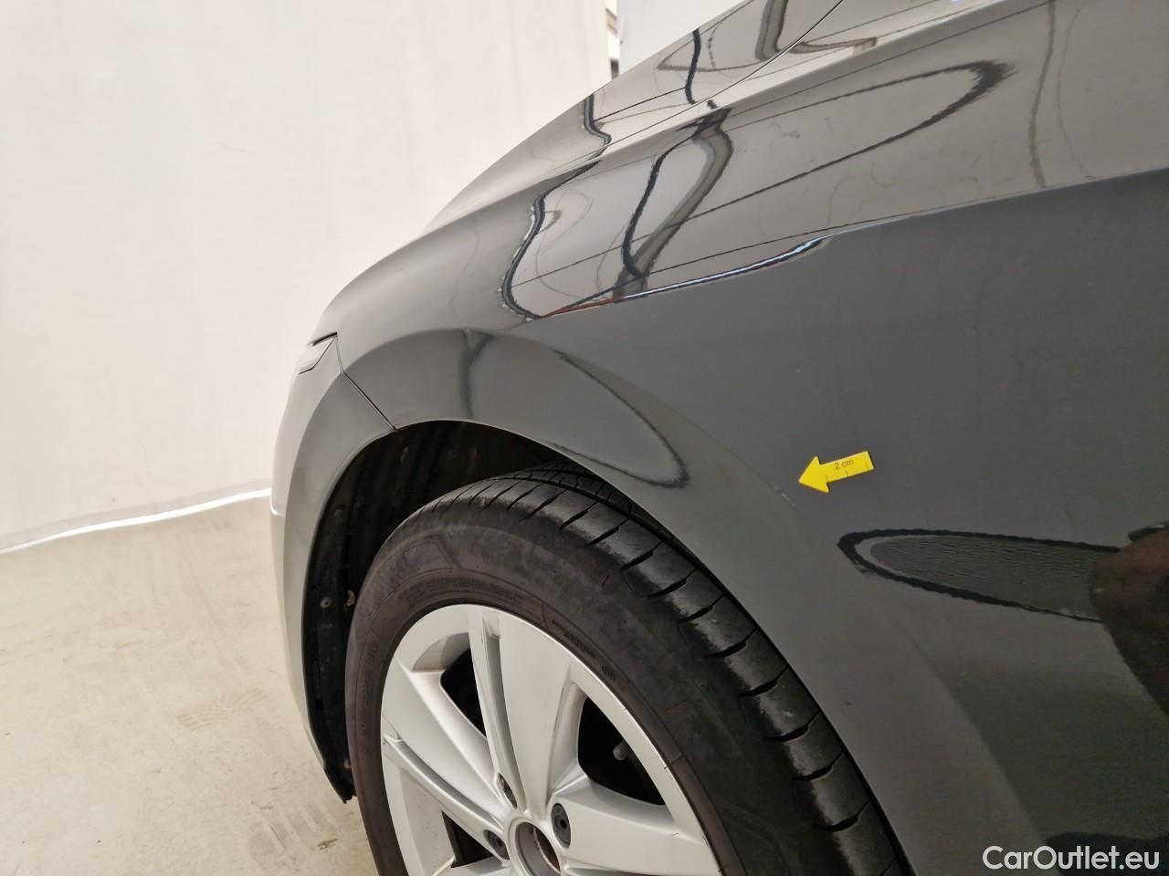  Volkswagen  Golf  2.0 TDI 116HP DSG Life Variant #7