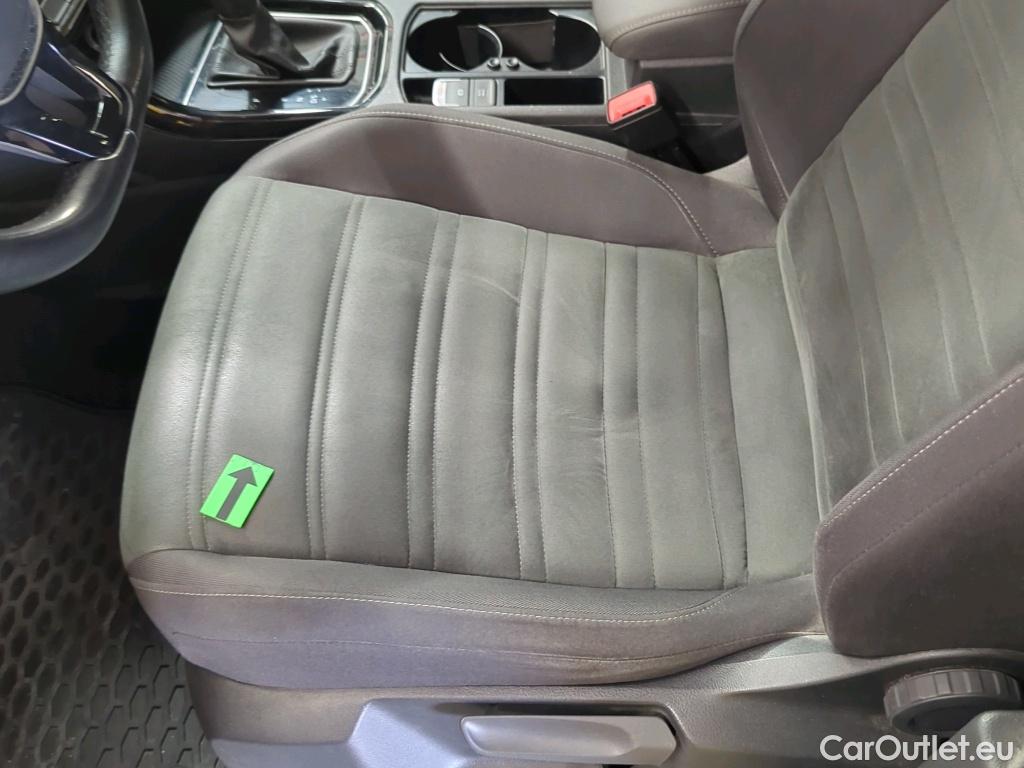  Volkswagen  Touran 1.5 TSI 150CP Highline DSG #22