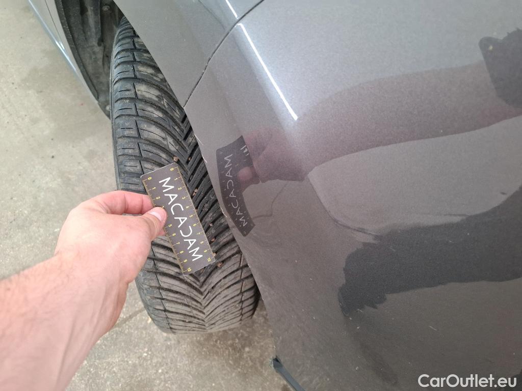  Citroen  C3 CITROEN  5p Berline PureTech 82 BVM Feel Business #2