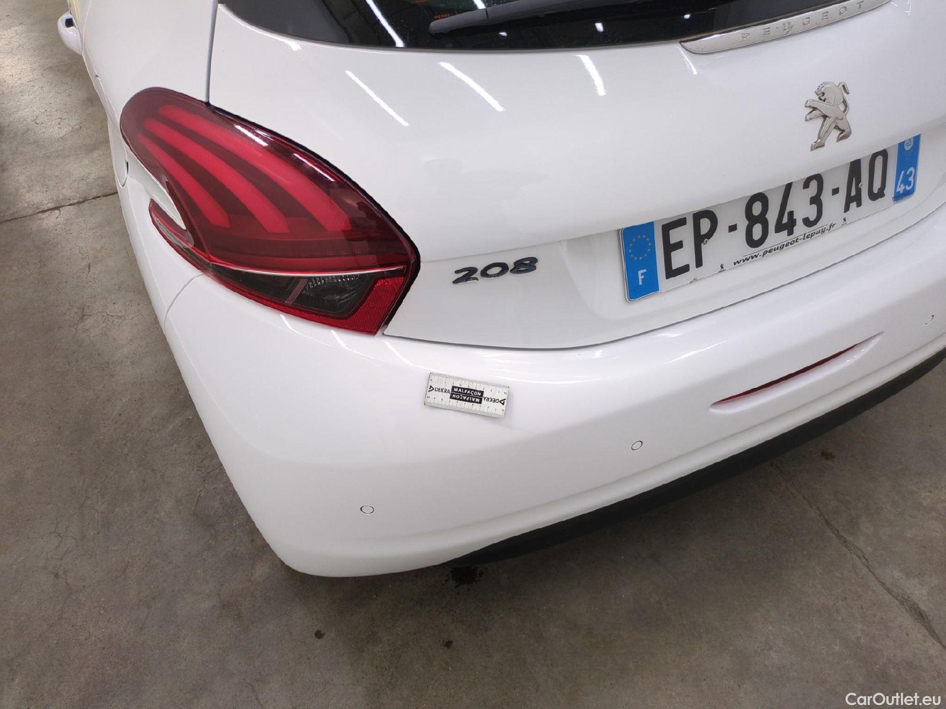  Peugeot  208  Allure Business 1.2 PureTech 110CV BVM5 E6 / VH SUR PARC #14