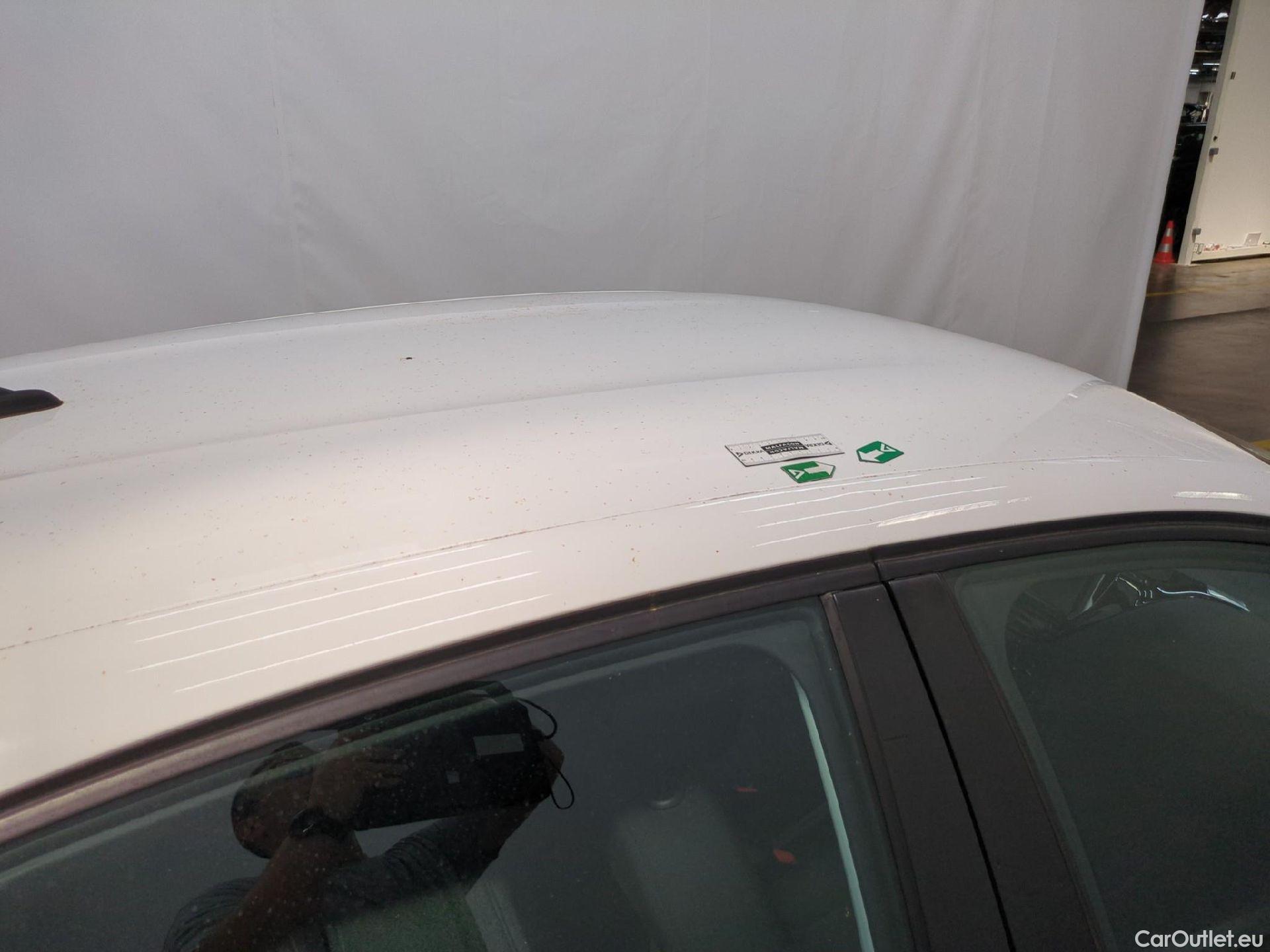  Peugeot  208  Affaire Premium Pack 1.2 80CV BVM5 E6dT #8