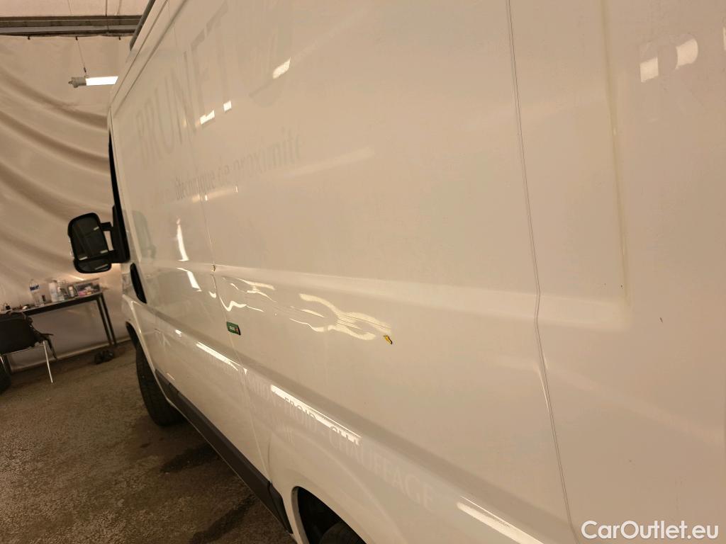  Peugeot  Boxer PEUGEOT  VU 4p Fourgon BLUEHDI 130 PREMIUM 333 L1H1 #3