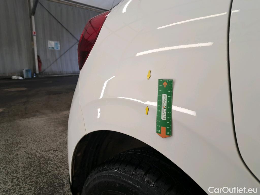  Citroen  C3  Société Live 1.2 PureTech 70CV BVM5 E6dT #1