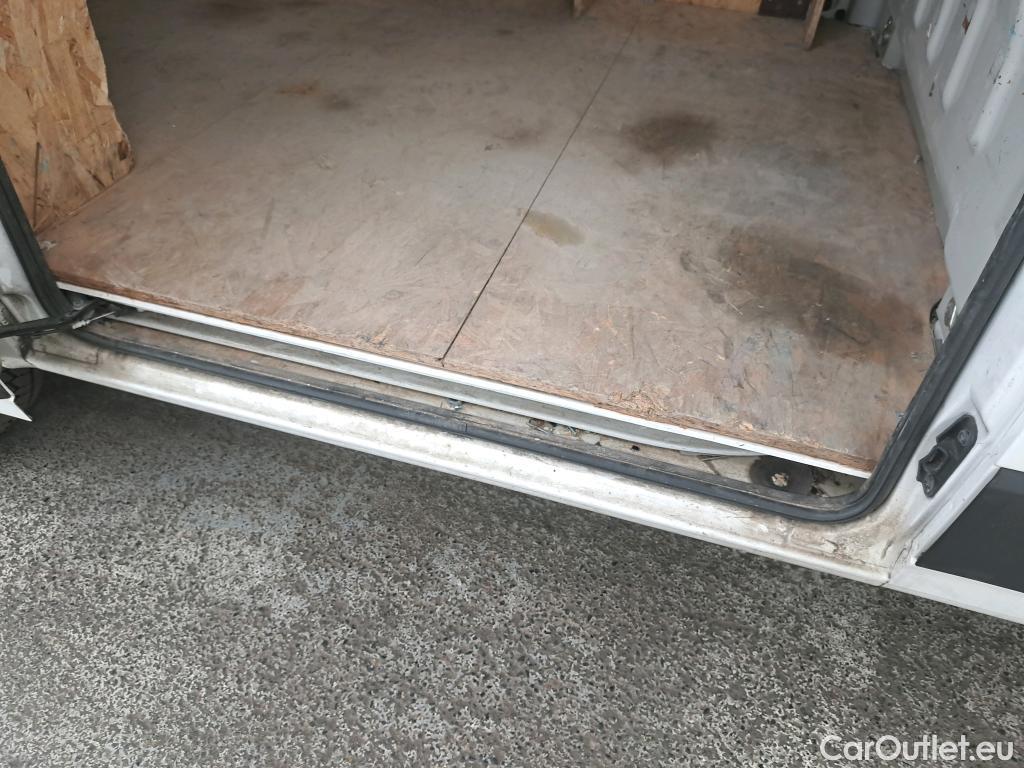  Peugeot  Boxer PEUGEOT  VU 4p Fourgon BLUEHDI 130 PREMIUM 333 L1H1 #28