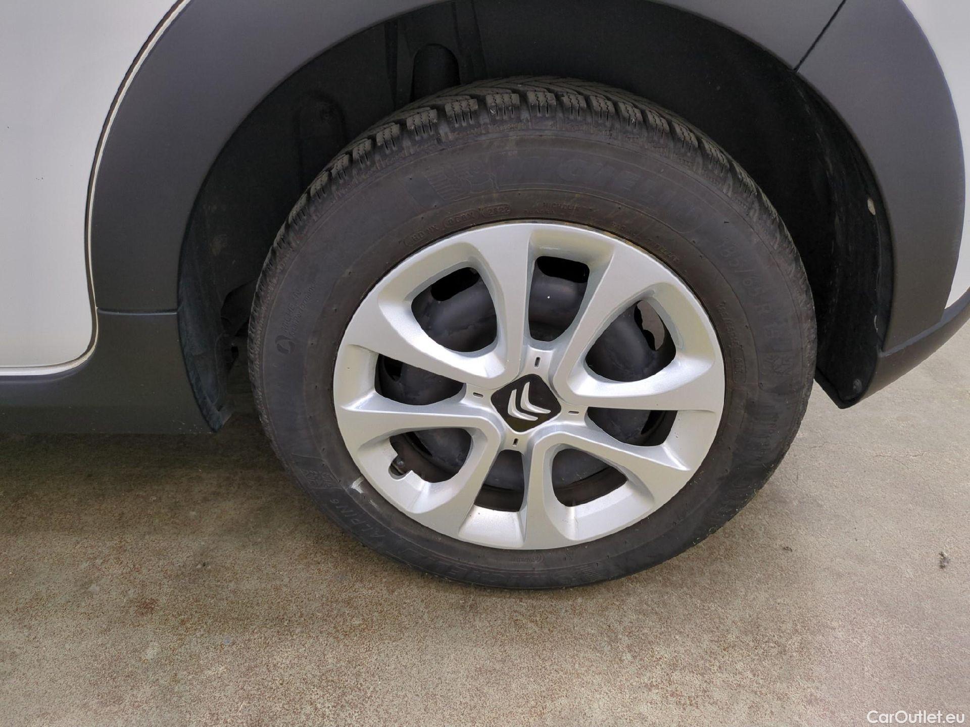  Citroen  C3  Société Feel 1.5 BlueHDI 100CV BVM6 E6dT #4