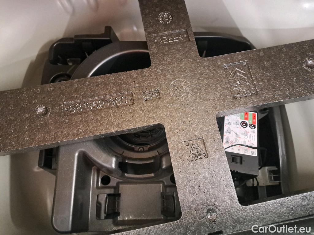  Citroen  C3  Société Live 1.2 PureTech 70CV BVM5 E6dT #8