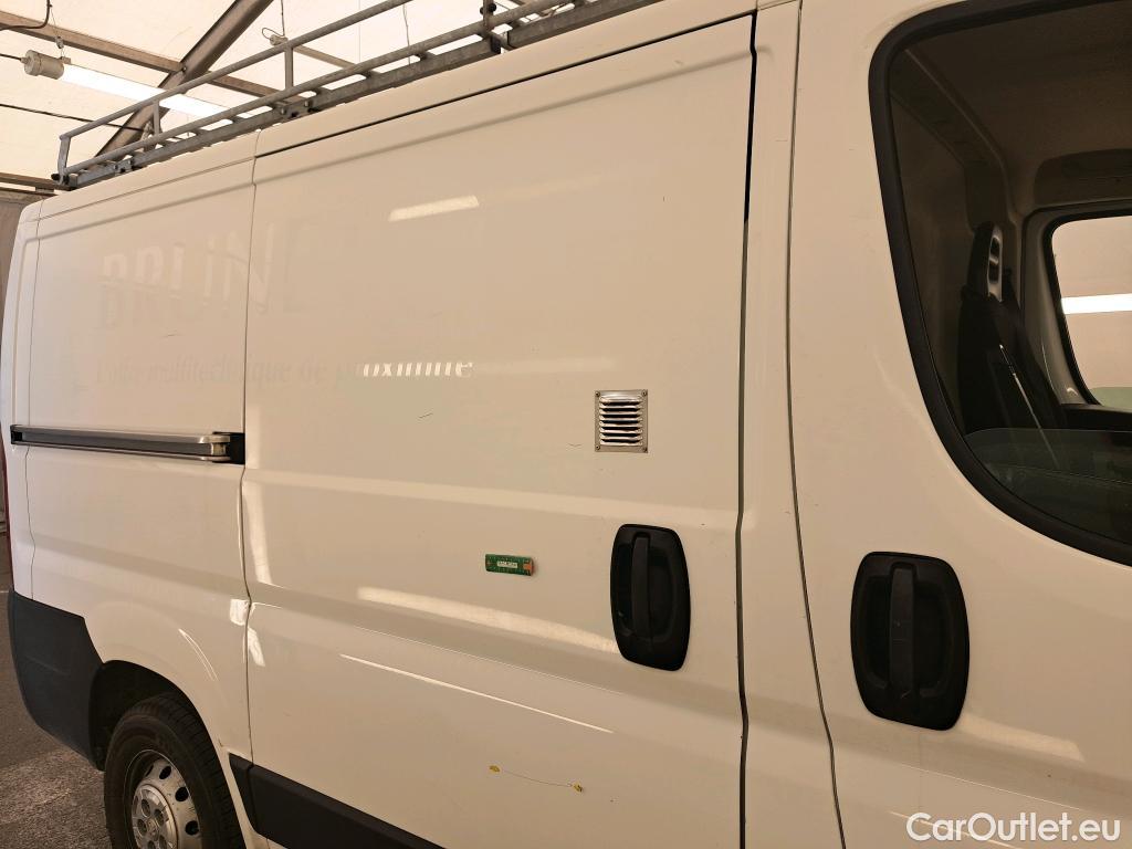  Peugeot  Boxer PEUGEOT  VU 4p Fourgon BLUEHDI 130 PREMIUM 333 L1H1 #24