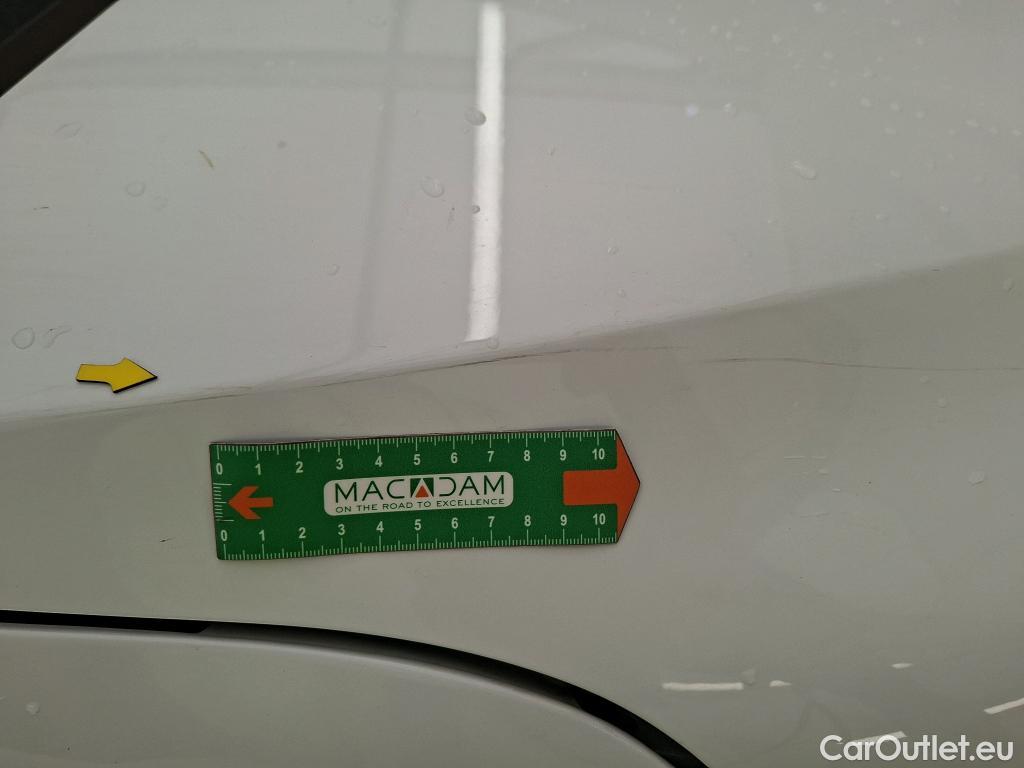  Renault  Master  III Fourgon L2H2 3 5 Confort dCi 135CV BVM6 E6dT #12