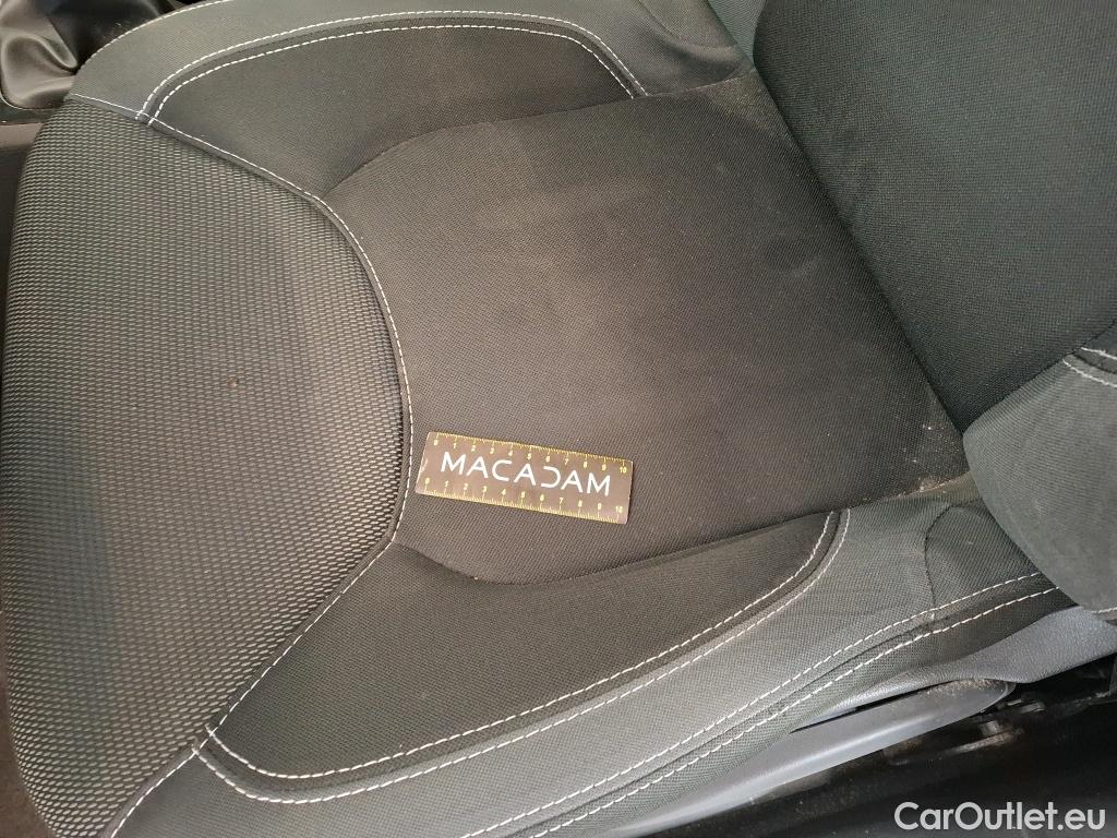  Renault  Clio  IV Air MediaNav 1.5 dCi 90CV BVM5 E6 #48
