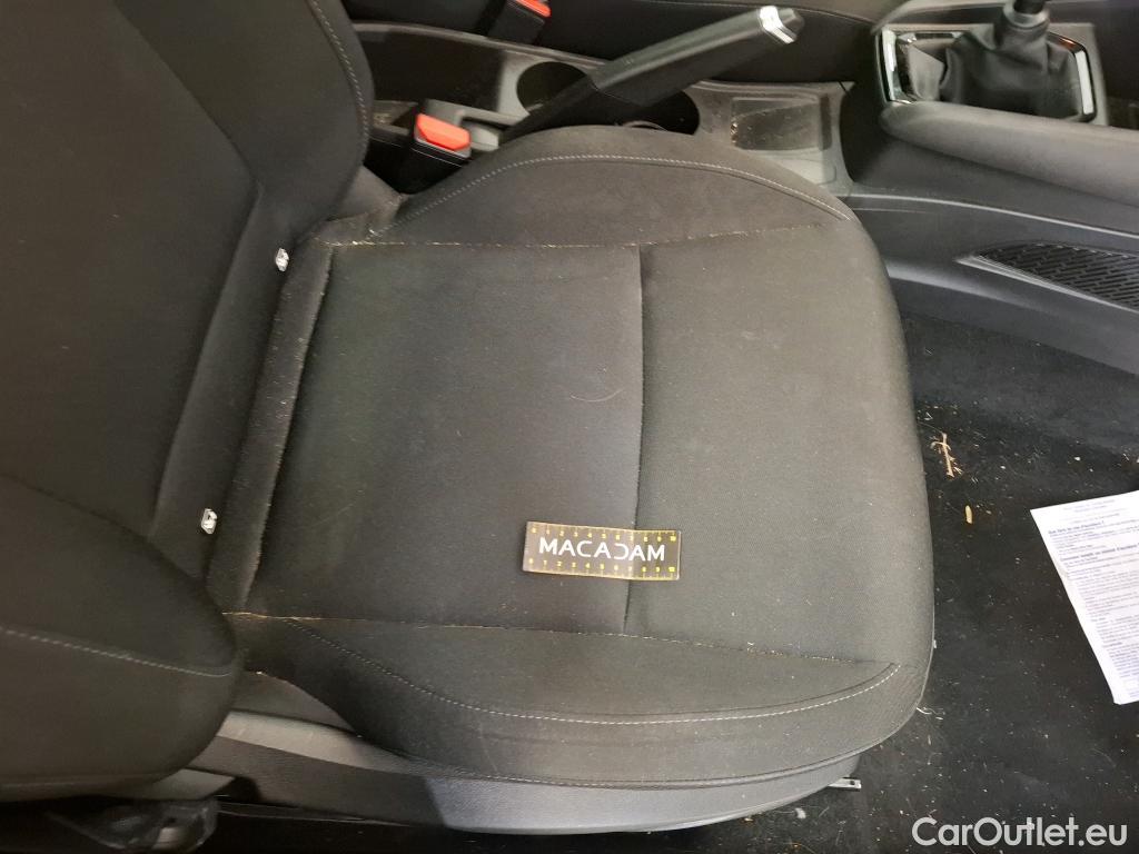  Renault  Clio RENAULT  Société VU 5p Berline Air Medianav dCi 90 #16