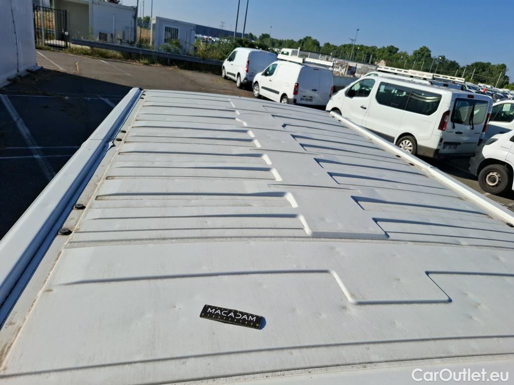  Renault  Trafic  III Fourgon L2H1 3T Grand Confort 2.0 dCi 130CV BVM6 E6d / VH SUR PARC #13