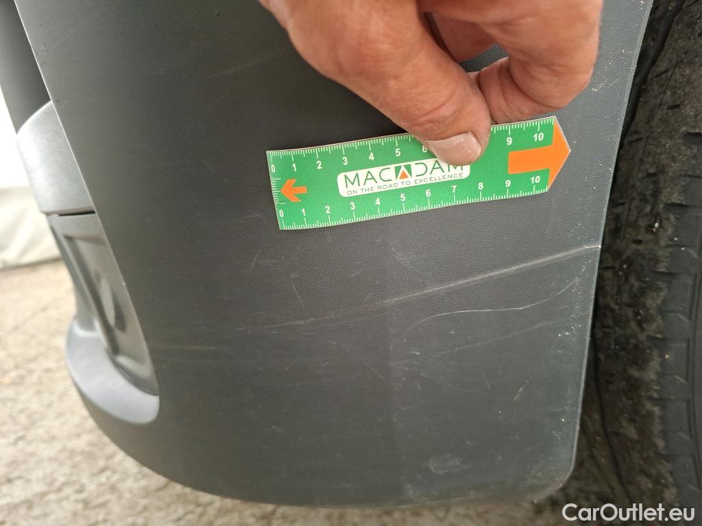  Renault  Master  III Fourgon L2H2 3 5 Confort dCi 135CV BVM6 E6dT #43