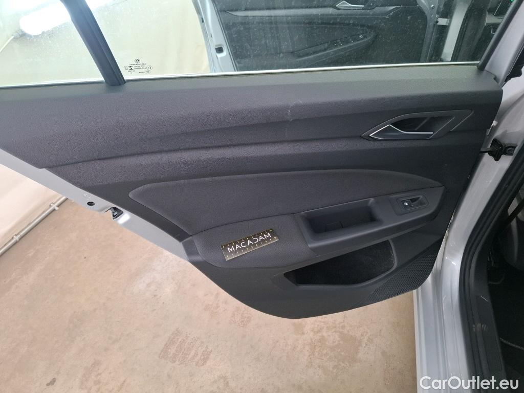  Volkswagen  Golf  VIII Berline Style 1st eTSI 1.5 TSI 130CV BVA7 E6d #24