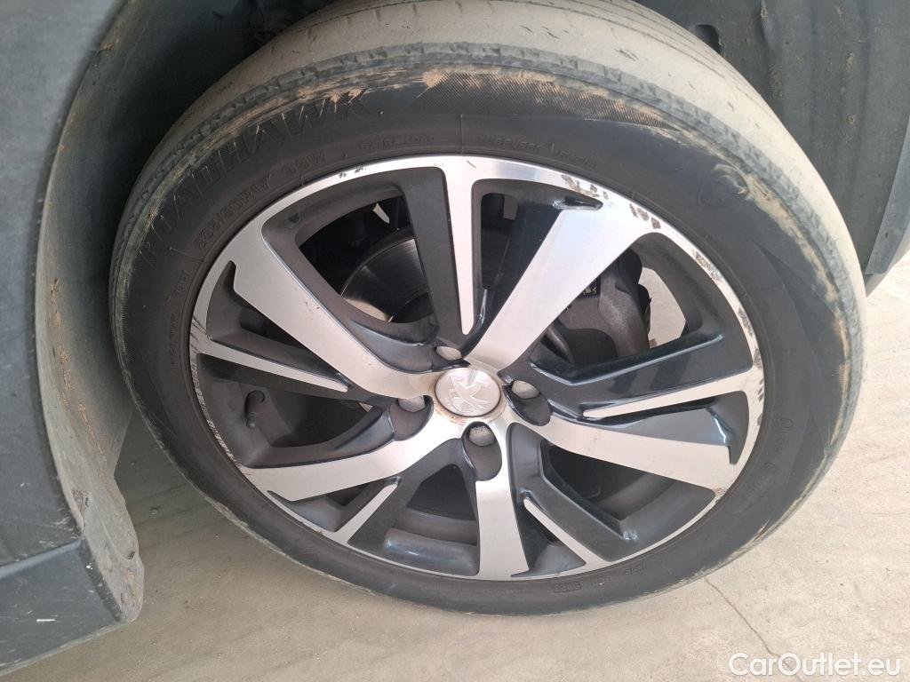  Peugeot  2008  GT Line 1.2 PureTech 110CV E6dT #17