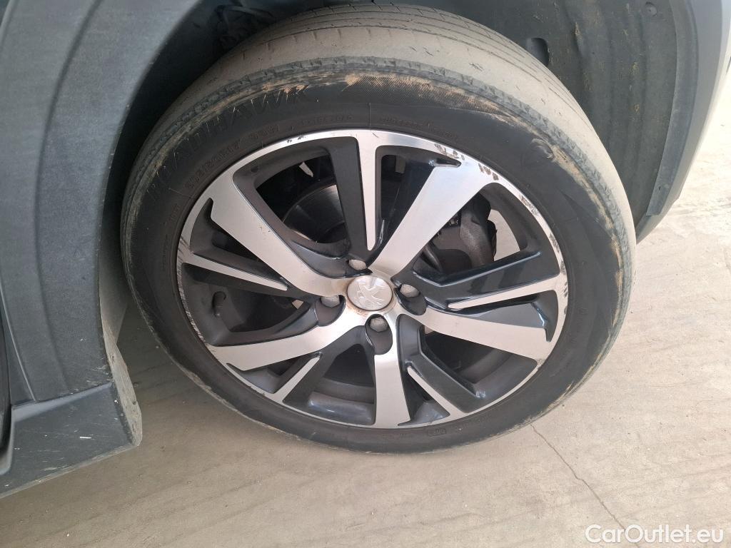  Peugeot  2008  GT Line 1.2 PureTech 110CV E6dT #16