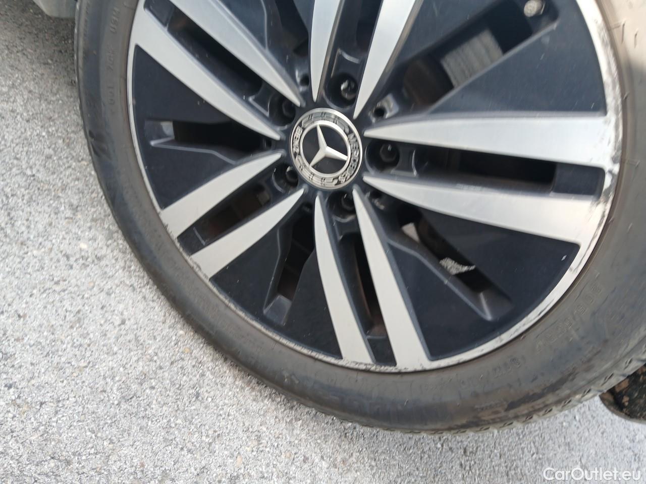 Mercedes  A-Klasse Clase A A 250 e (177.086) 1.3 220CV AT8 E6d #18
