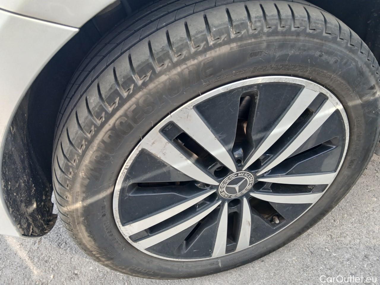  Mercedes  A-Klasse Clase A A 250 e (177.086) 1.3 220CV AT8 E6d #23