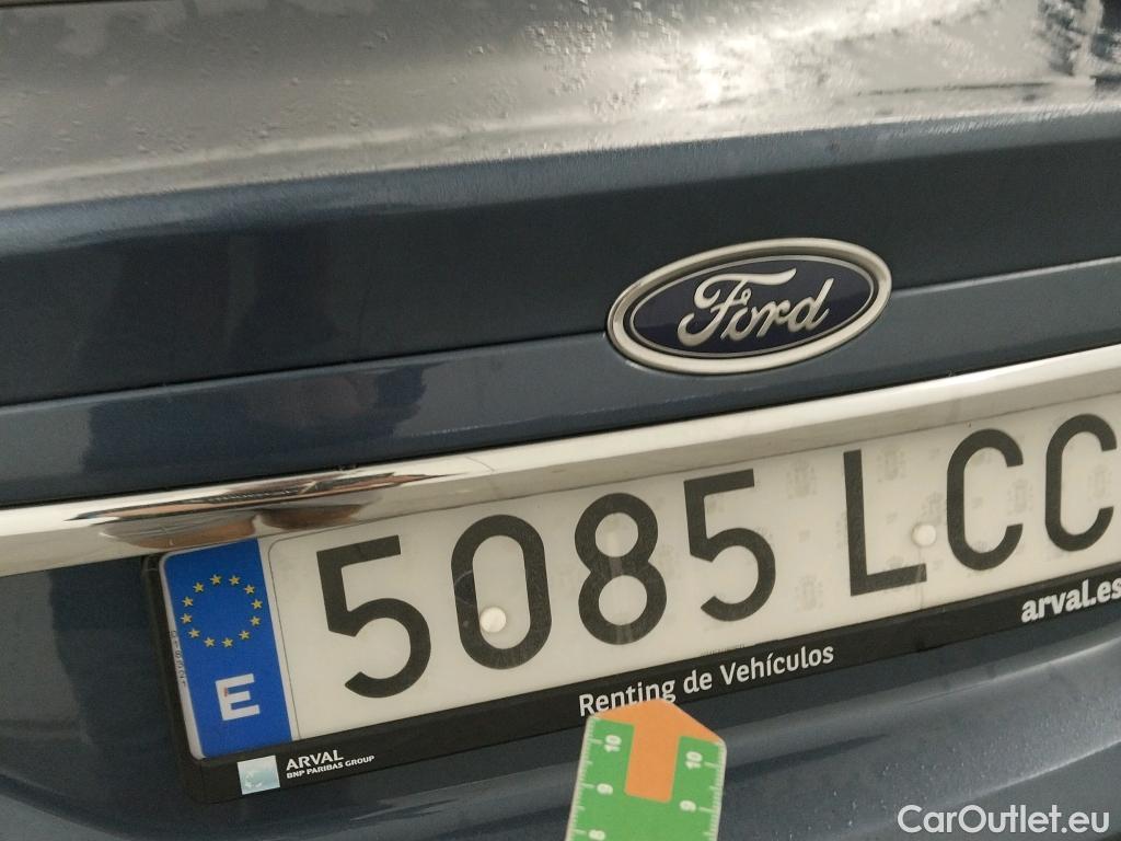  Ford  Mondeo FORD  / 2014 / 5P / berlina con portón 2.0 TDCi 110kW PowerShift Titanium #18