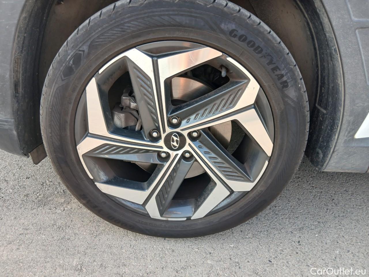  Hyundai  Tucson HYUNDAI  / 2020 / 5P / todoterreno 1.6 TGDI PHEV 195kW Tecno Sky Auto 4x4 #12