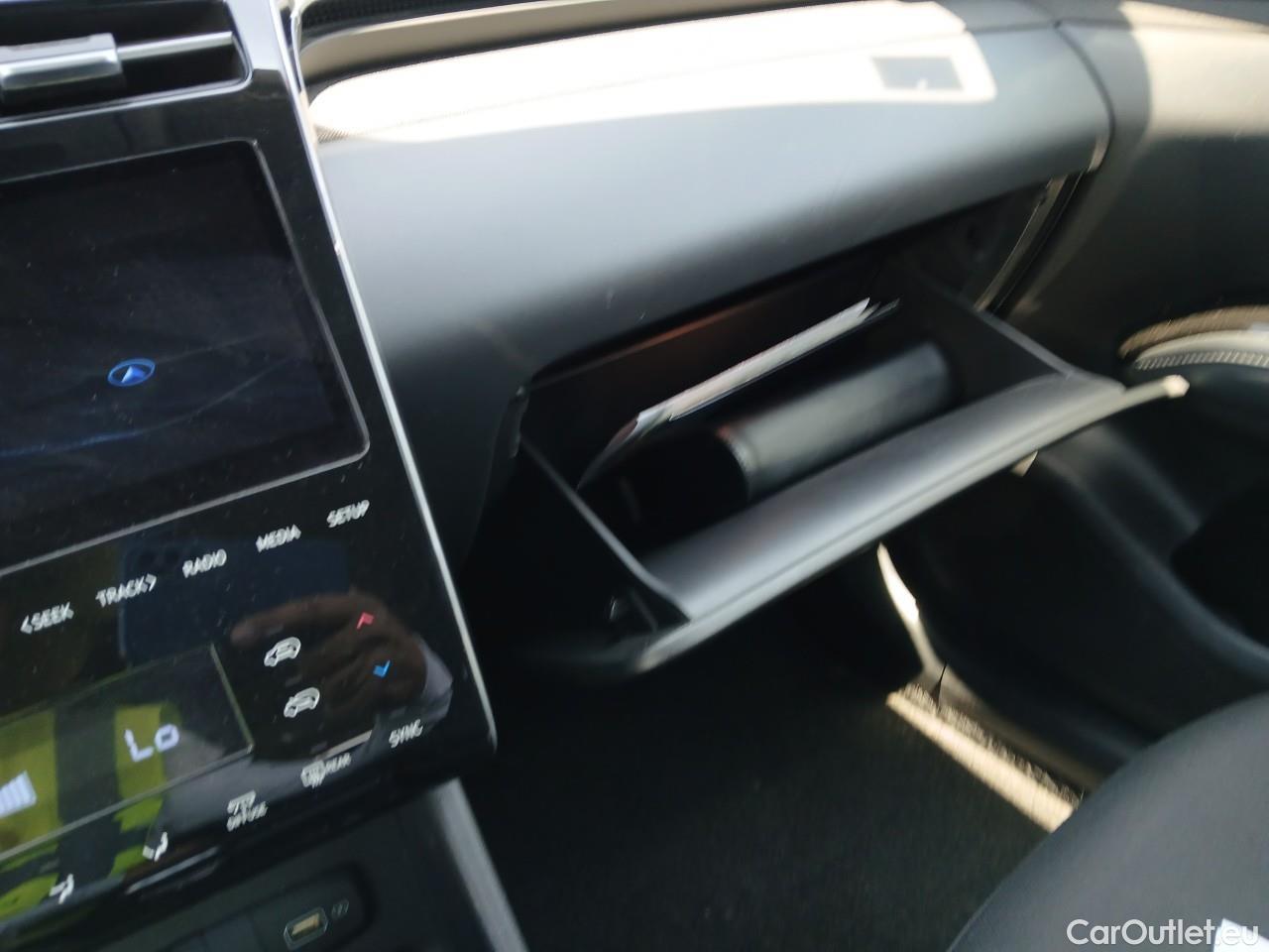  Hyundai  Tucson HYUNDAI  / 2020 / 5P / todoterreno 1.6 TGDI 110kW (150CV) 48V Tecno Sky #1