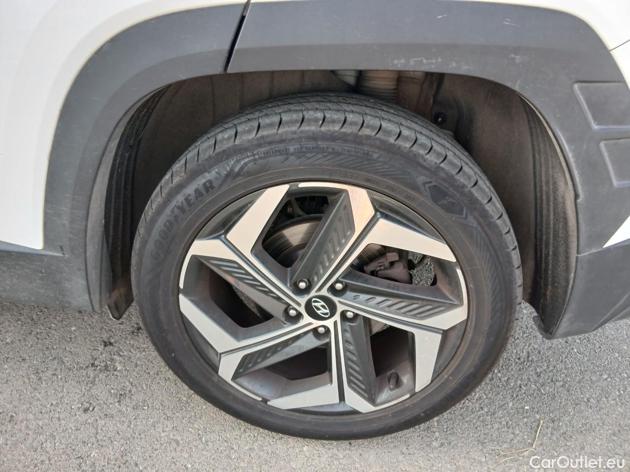  Hyundai  Tucson HYUNDAI  / 2020 / 5P / todoterreno 1.6 TGDI PHEV 195kW Tecno Sky Auto 4x4 #13