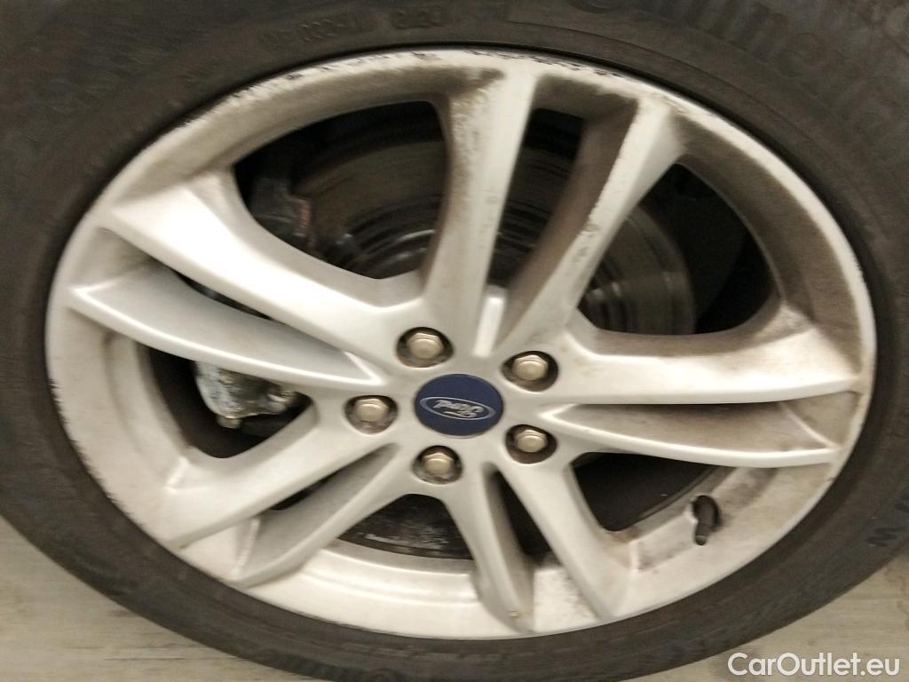  Ford  Mondeo FORD  / 2014 / 5P / berlina con portón 2.0 TDCi 110kW PowerShift Titanium #11