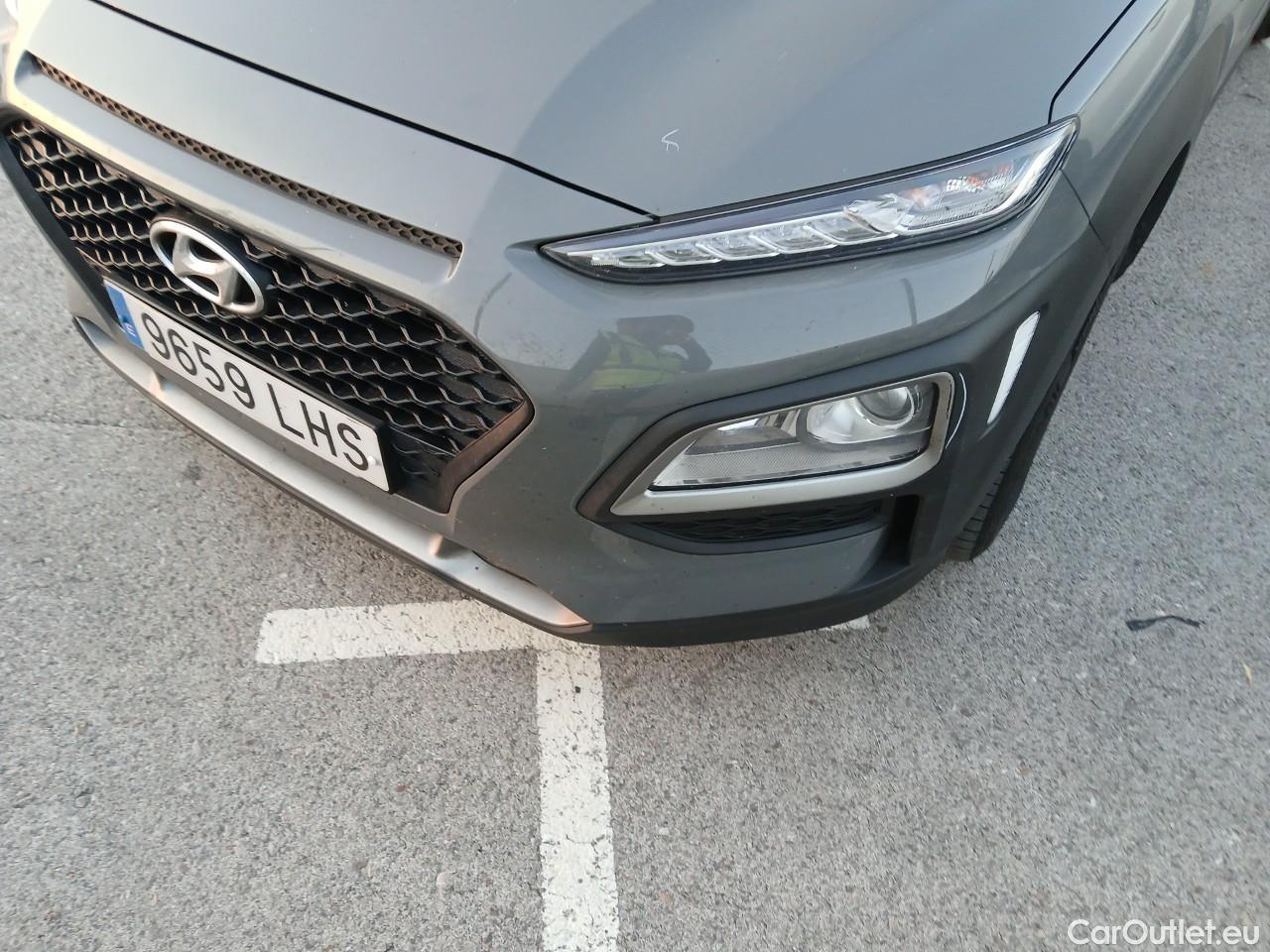 Hyundai  Konna HYUNDAI Kona / 2017 / 5P / todoterreno 1.6 GDI HEV Klass DT #6