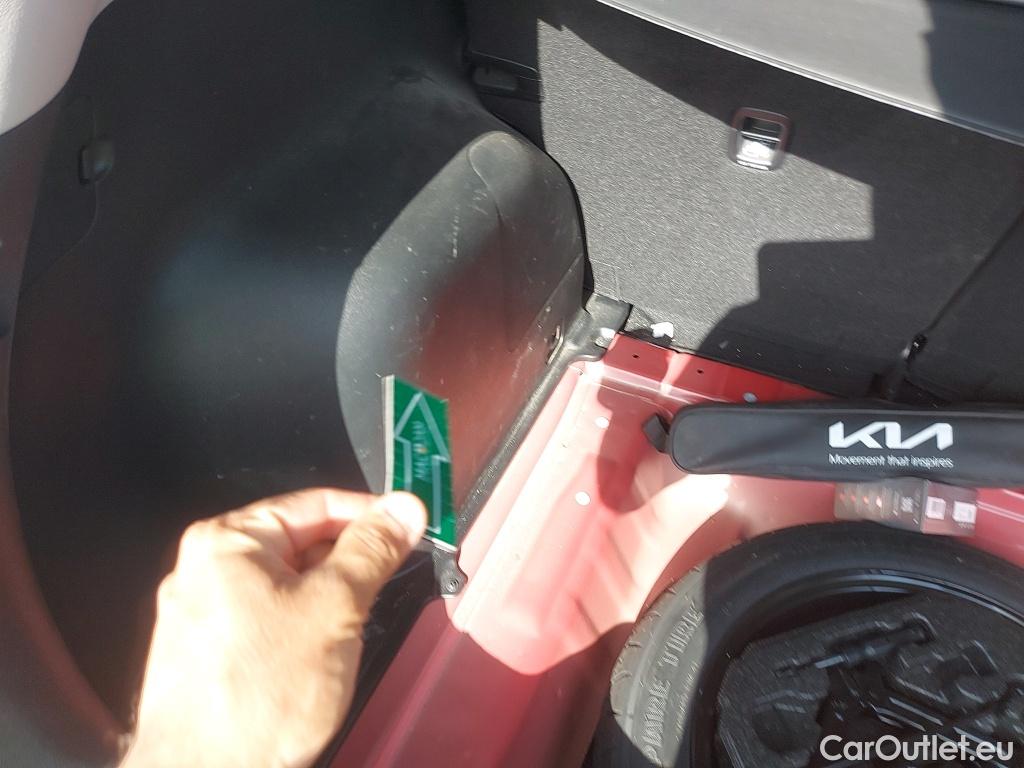  KIA  Niro  Drive 1.6 105CV AT6 E6d #13