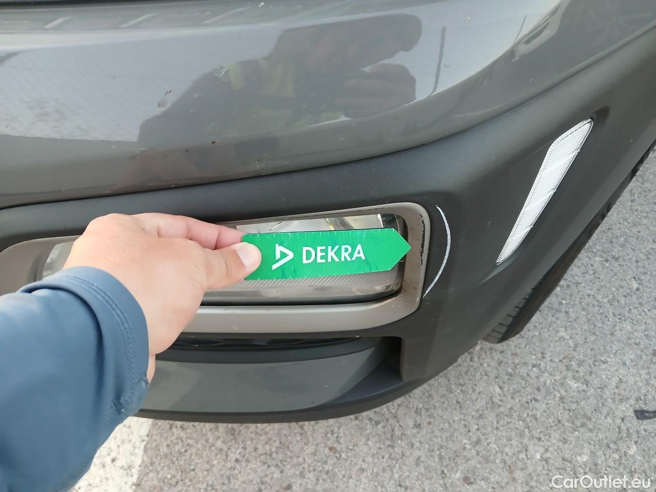  Hyundai  Konna HYUNDAI Kona / 2017 / 5P / todoterreno 1.6 GDI HEV Klass DT #7