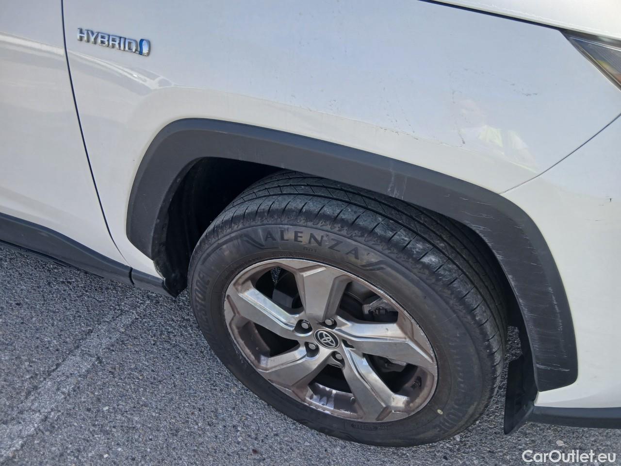  Toyota  RAV4 TOYOTA  / 2018 / 5P / todoterreno 2.5l 220H Luxury 4WD #38