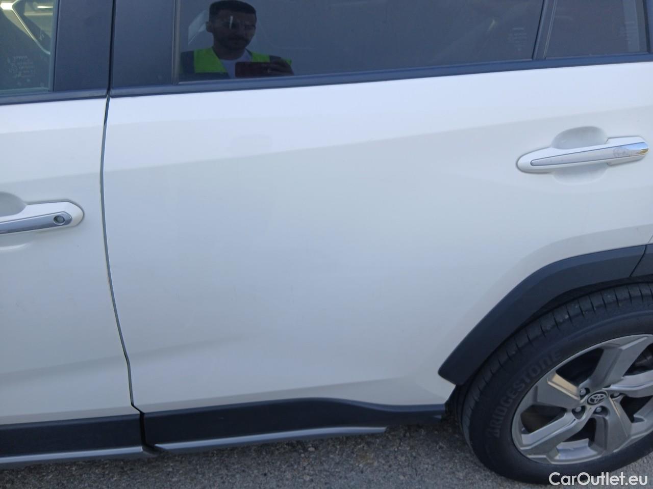  Toyota  RAV4 TOYOTA  / 2018 / 5P / todoterreno 2.5l 220H Luxury 4WD #12