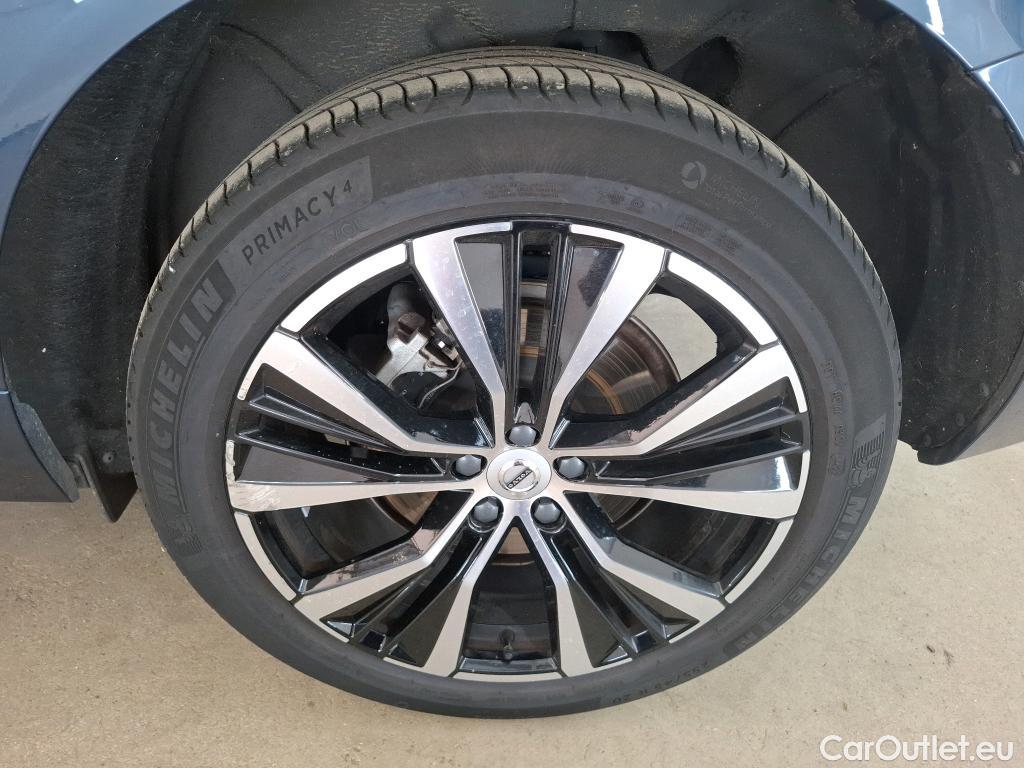  Volvo  XC60  Ultimate Style Chrome Recharge Plug-In Hybrid AWD 2.0 T6 400CV BVA8 E6d #2